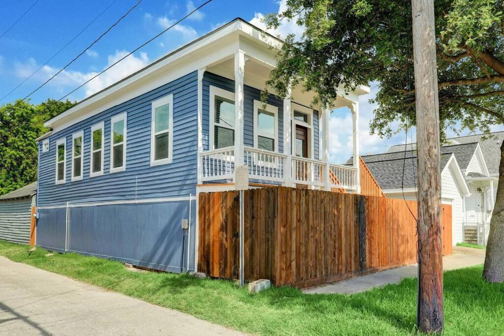 Renovated Beach Bungalow! Galveston Luaran gambar