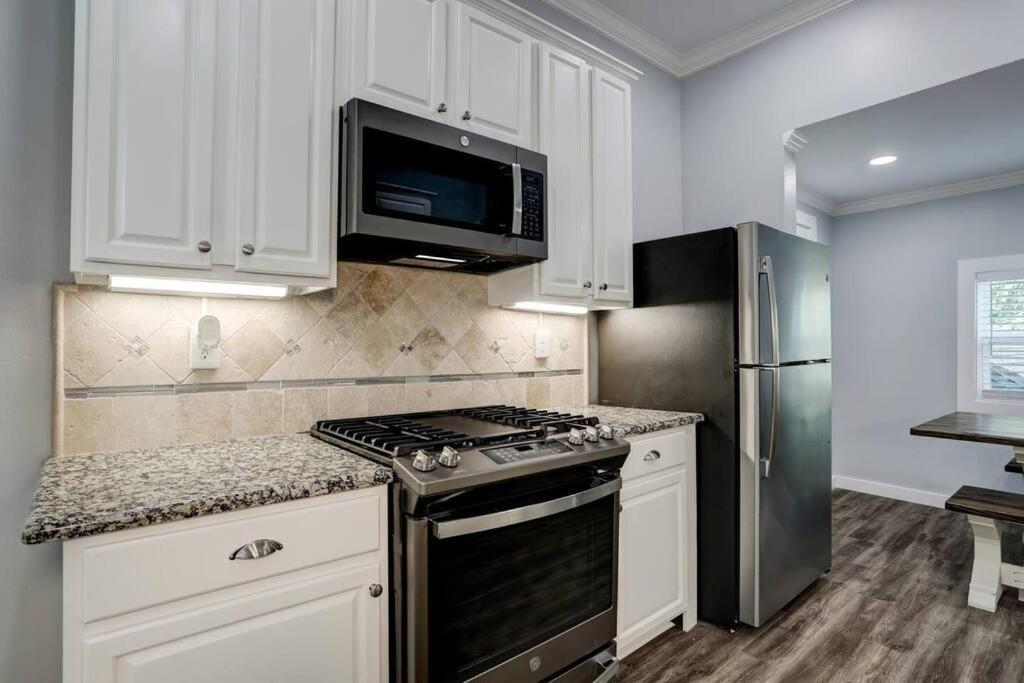 Renovated Beach Bungalow! Galveston Luaran gambar
