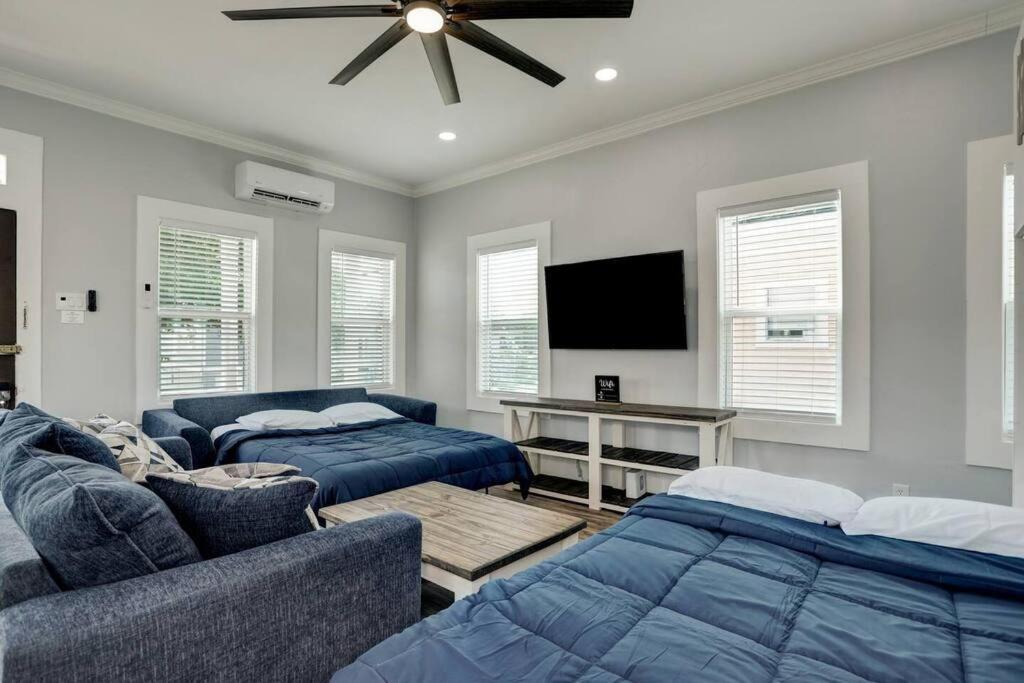 Renovated Beach Bungalow! Galveston Luaran gambar