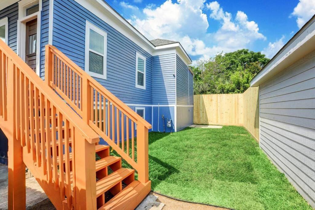 Renovated Beach Bungalow! Galveston Luaran gambar